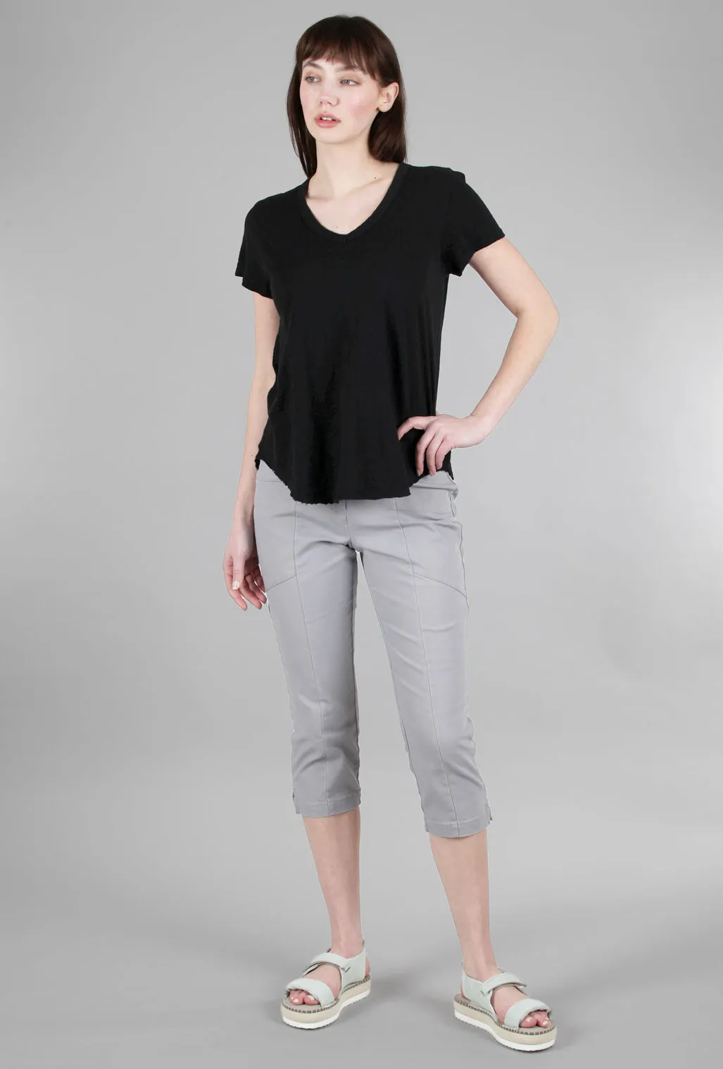 Curved Hem Vee Tee, Black