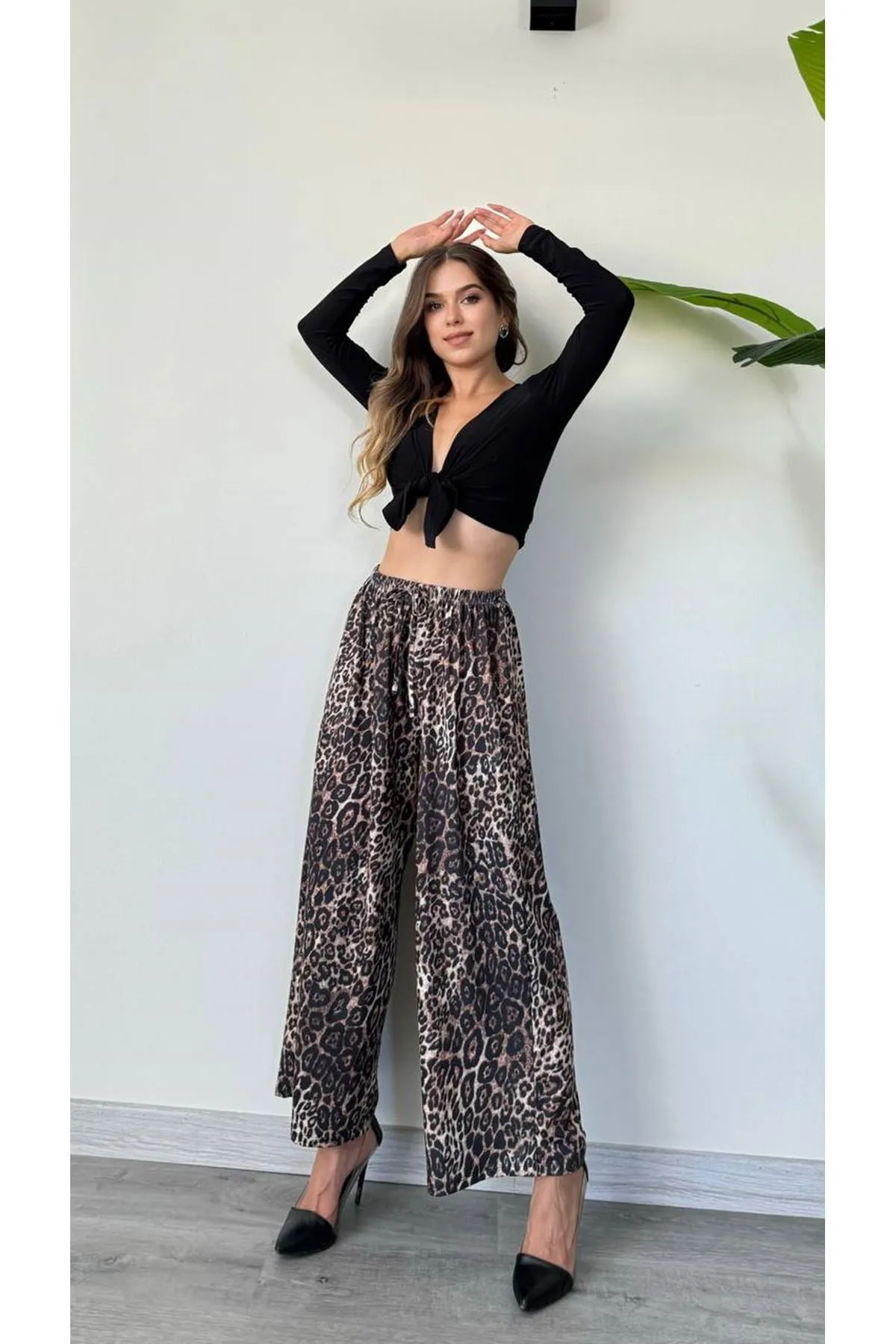 MXM Women Leopard Print Wide Leg Pants - Stylish and Comfortable Design - Giurgiu