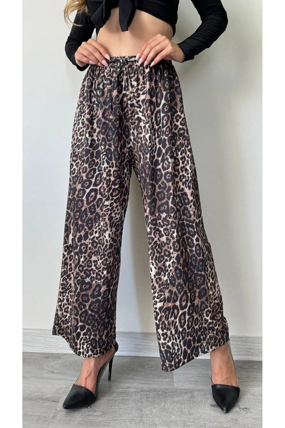 MXM Women Leopard Print Wide Leg Pants - Stylish and Comfortable Design - Giurgiu