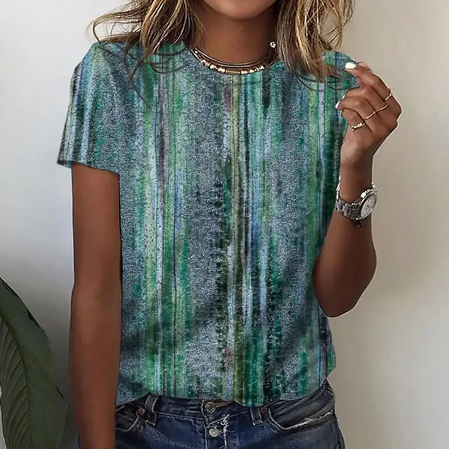 Trendy Tops for Women 2024 Cute Boho Floral Print Summer Shirts Casual Short Sleeve Graphic Tshirt Petite Blouse